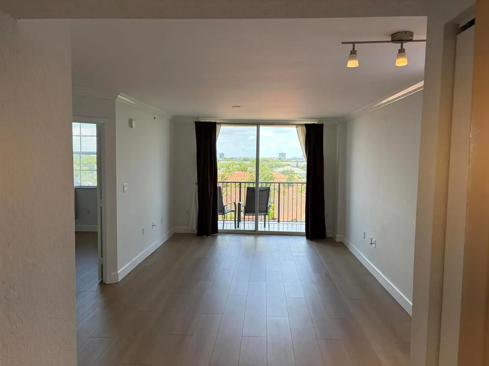 1801 N FLAGLER Drive # 824, West Palm Beach FL 33407
