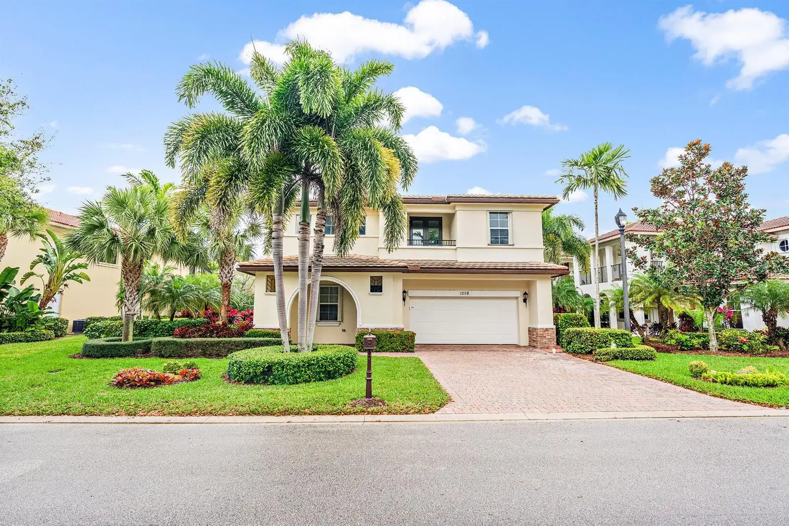 1058 Vintner Boulevard, Palm Beach Gardens FL 33410 photo 2