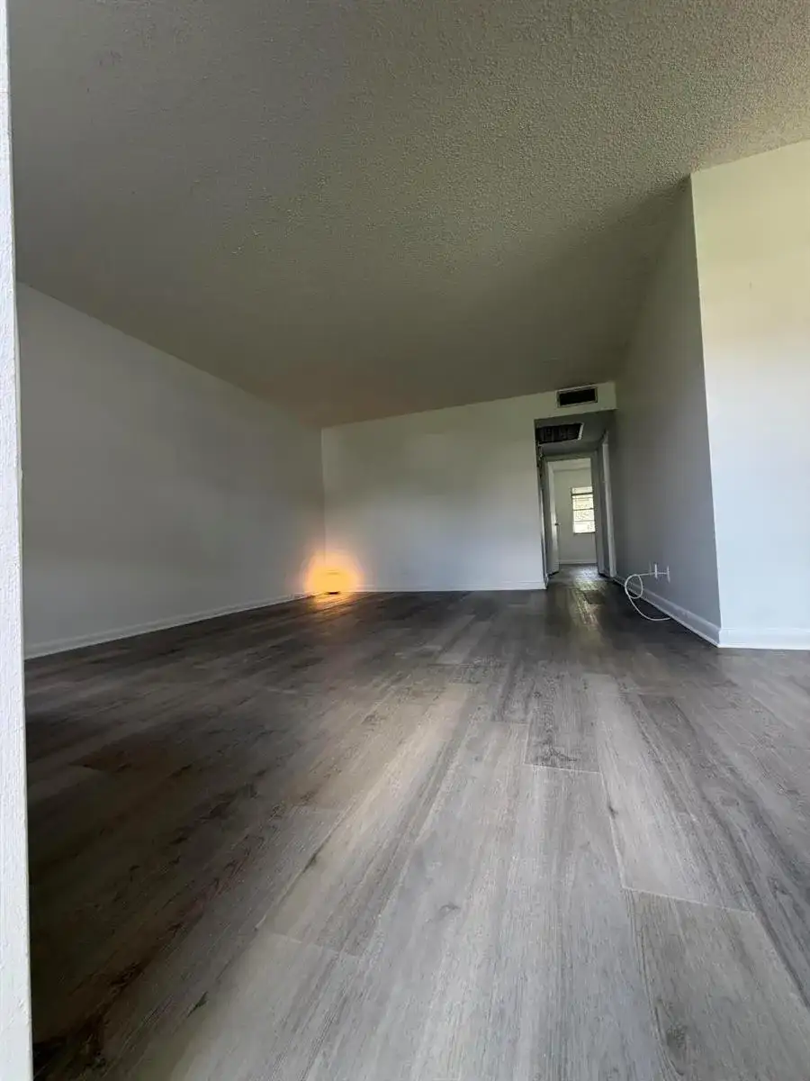 266 Brighton G, Boca Raton FL 33434 photo 3