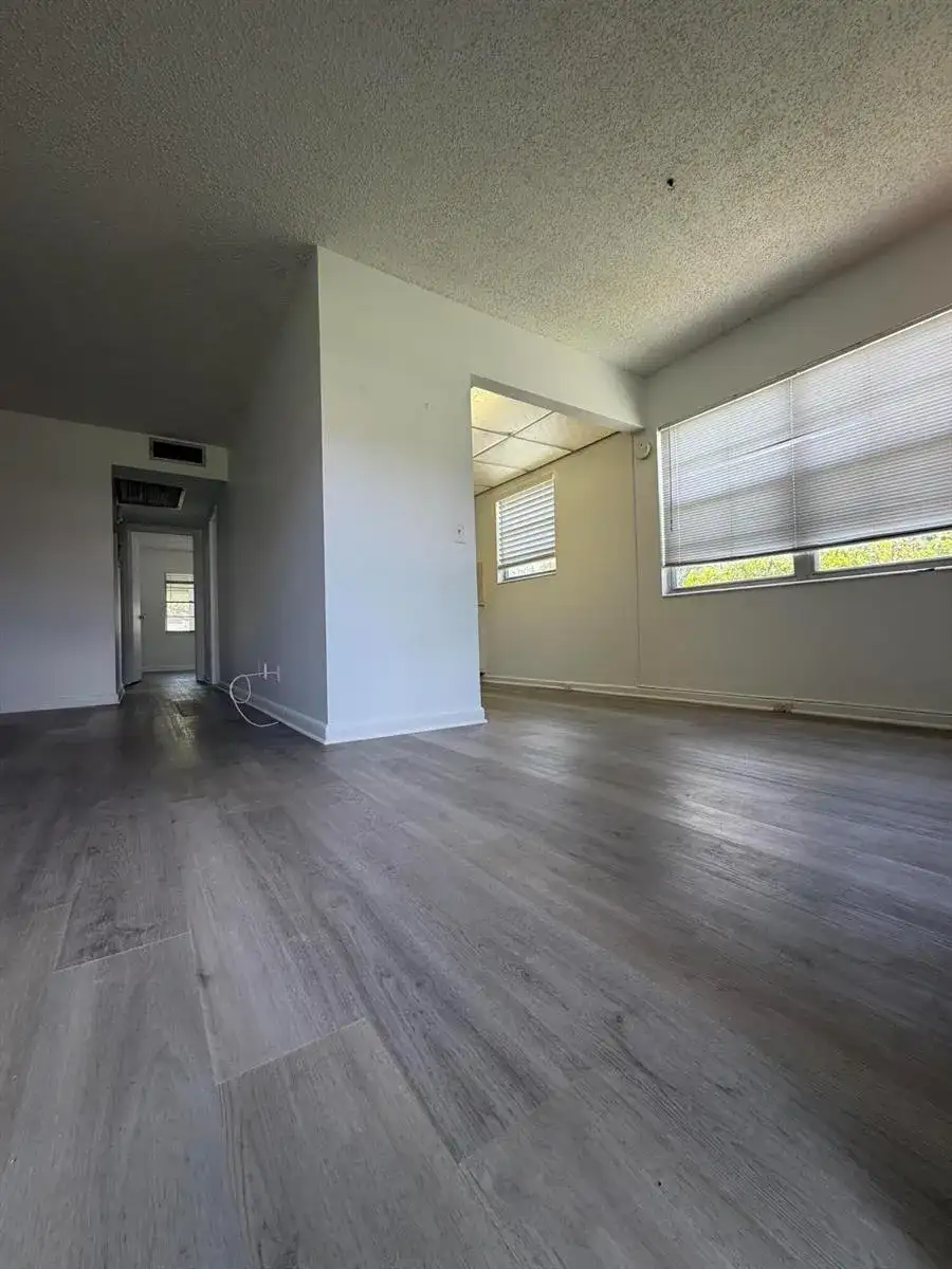 266 Brighton G, Boca Raton FL 33434 photo 5
