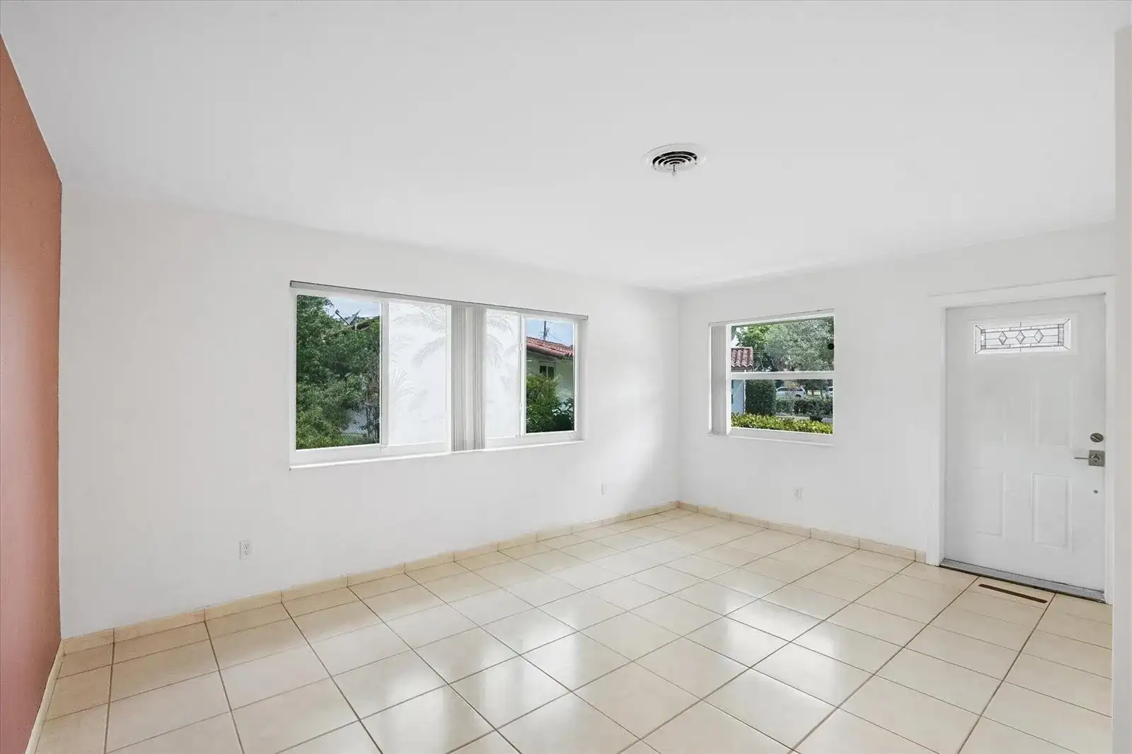 13988 Lake Lure Court, Miami Lakes FL 33014 photo 3