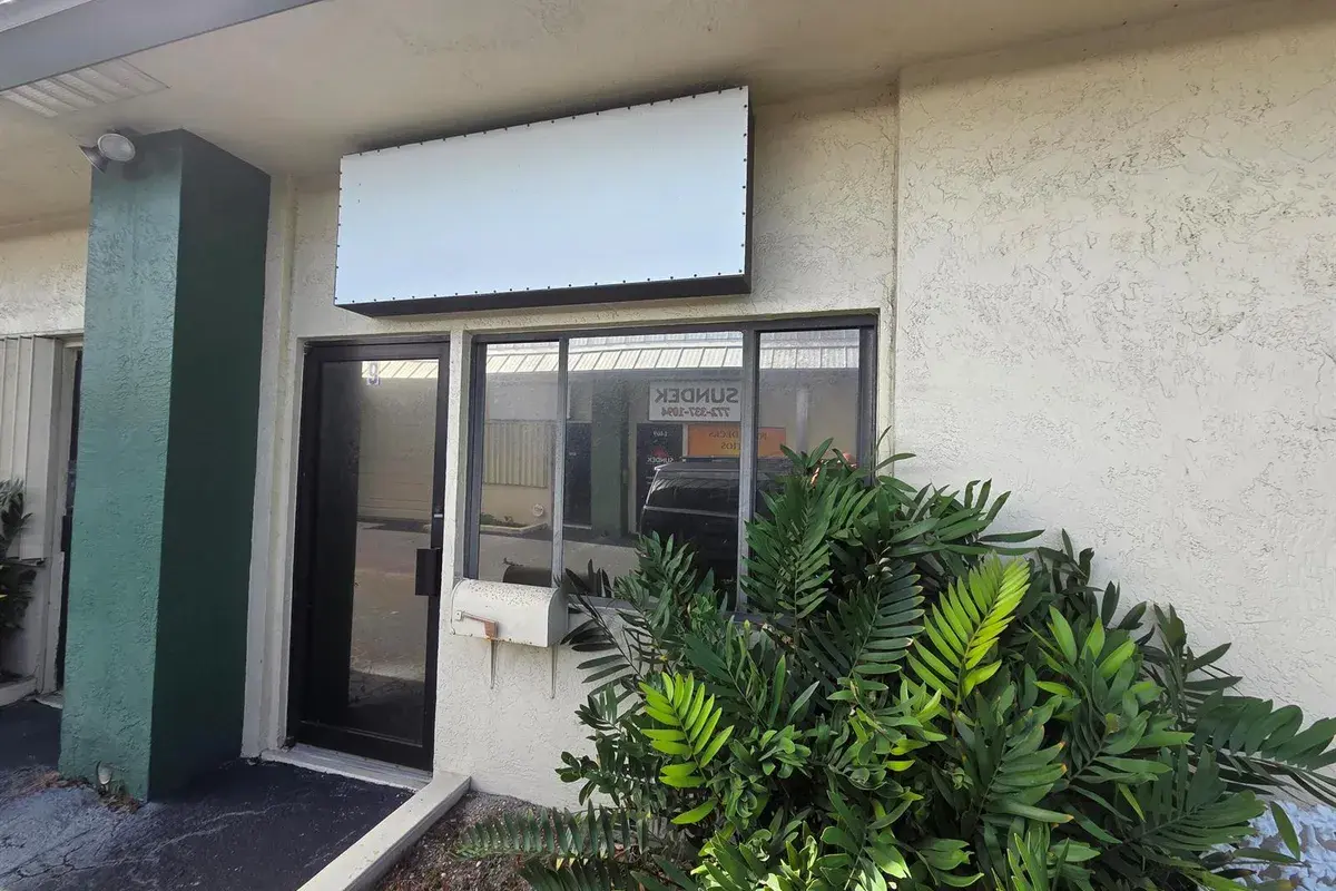 1463 SE VILLAGE GREEN Drive # A9, Port St. Lucie FL 34952