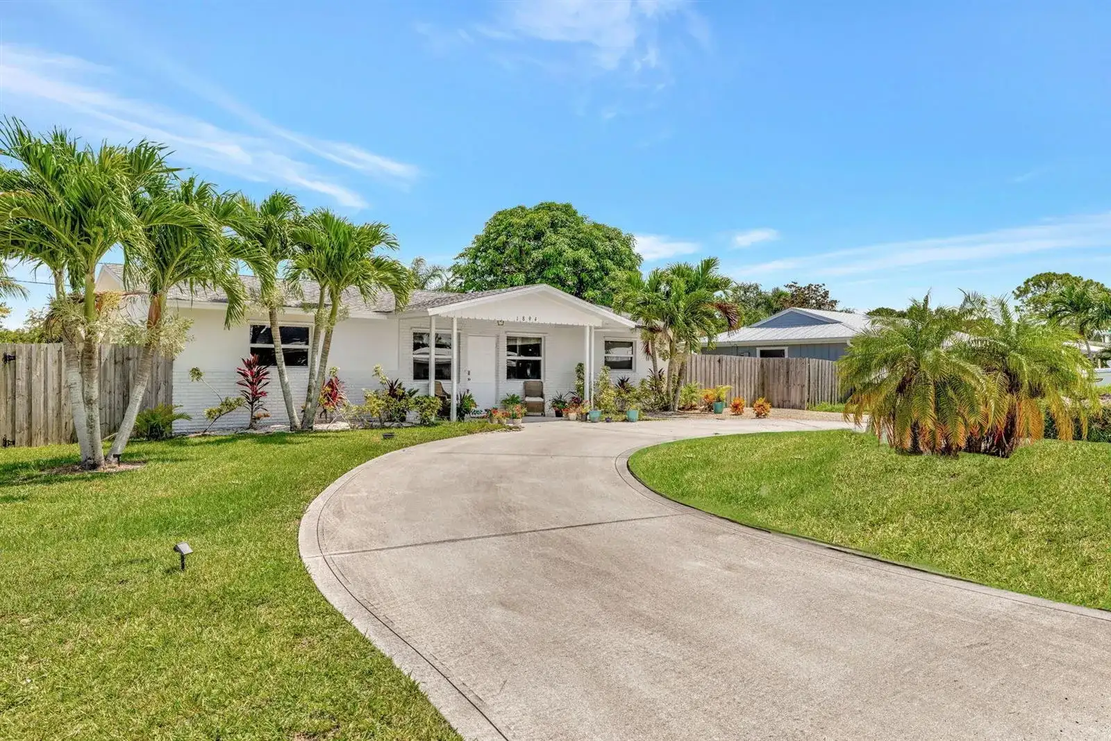 1894 SE Lafayette Street, Stuart FL 34997 photo 2