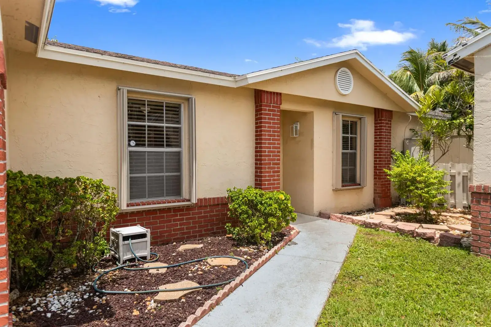 13945 LANGLEY Place, Davie FL 33325