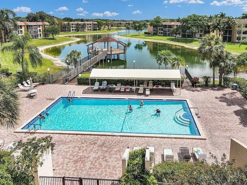6700 ROYAL PALM Boulevard # 203D, Margate FL 33063 photo 3