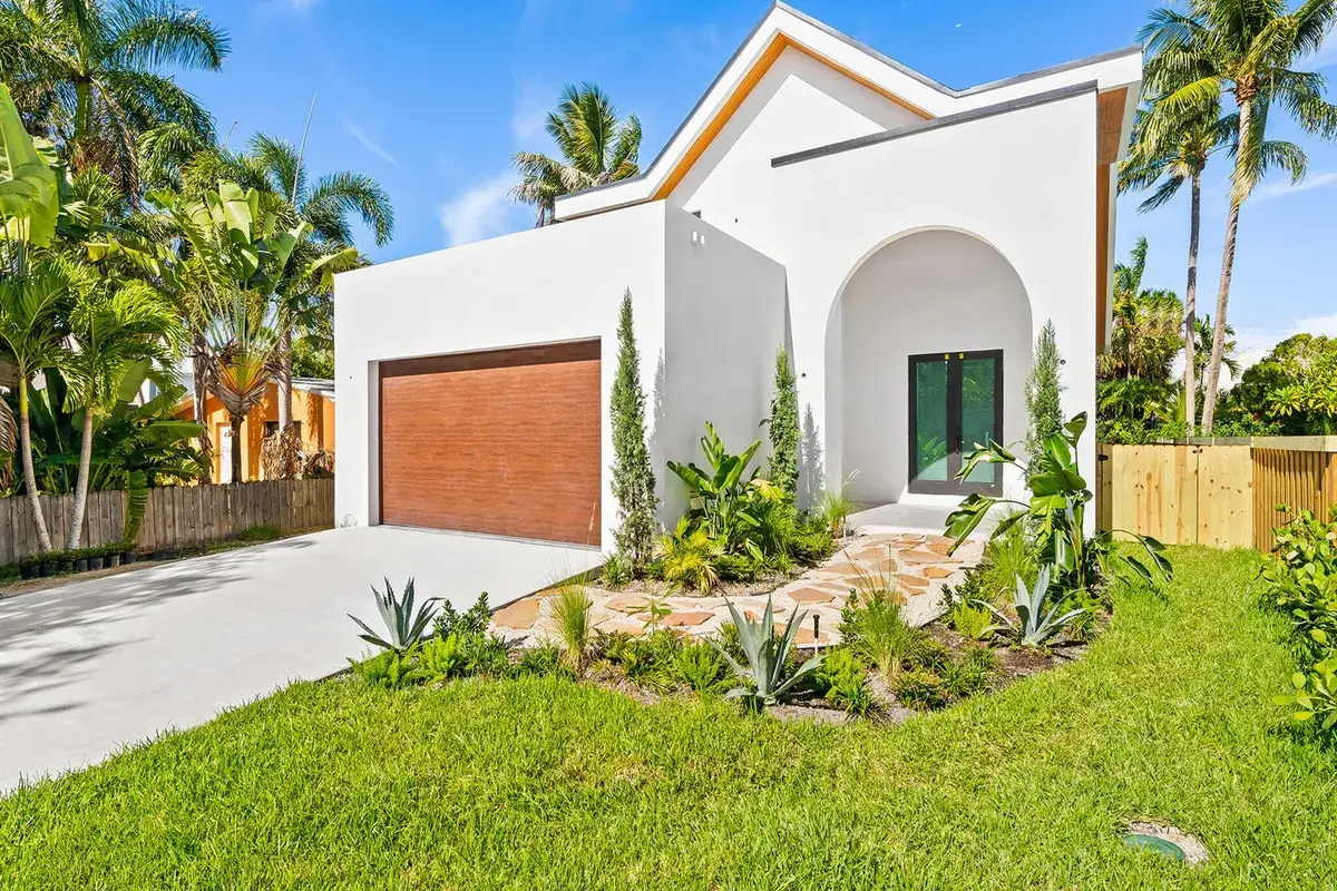 1628 NE 17th Avenue, Fort Lauderdale FL 33305