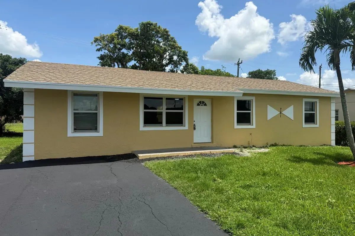 781 SW 12TH Street, Belle Glade FL 33430