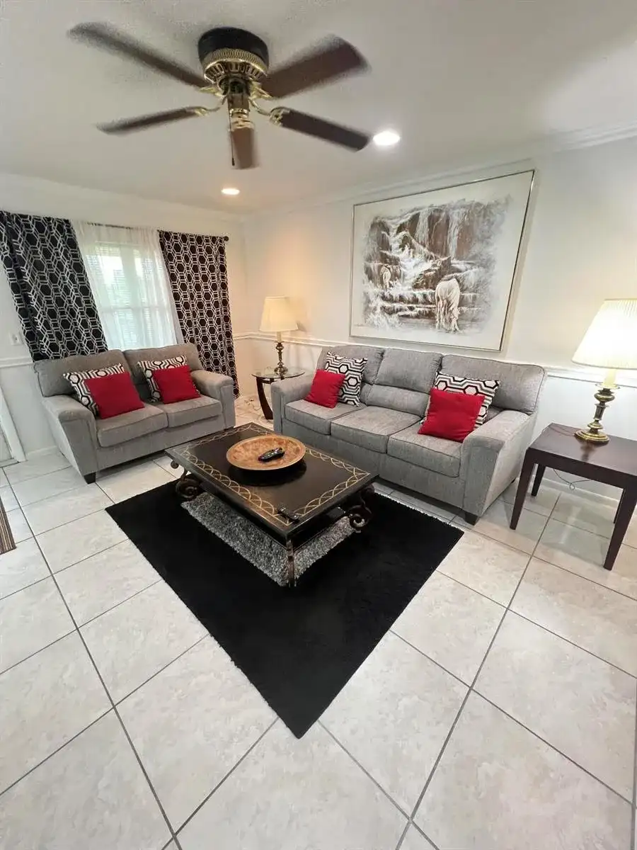 120 COVENTRY E # 120, West Palm Beach FL 33417