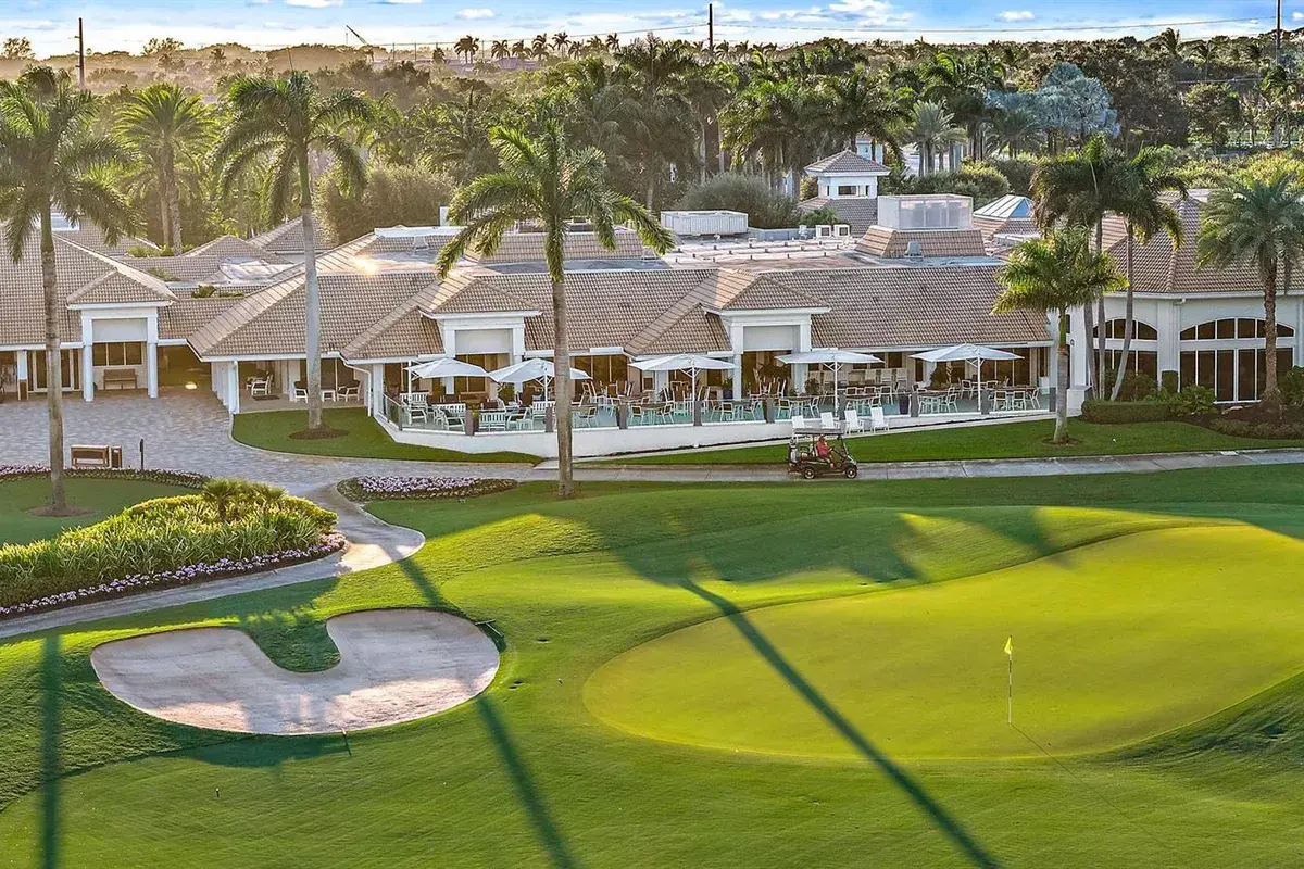 4752 BOCAIRE Boulevard, Boca Raton FL 33487