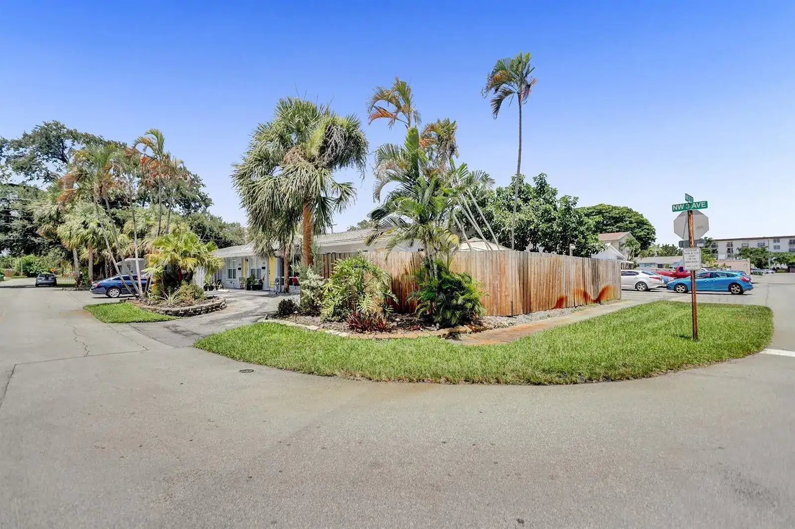 2500 NW 3RD Avenue # 4, Wilton Manors FL 33311 photo 3