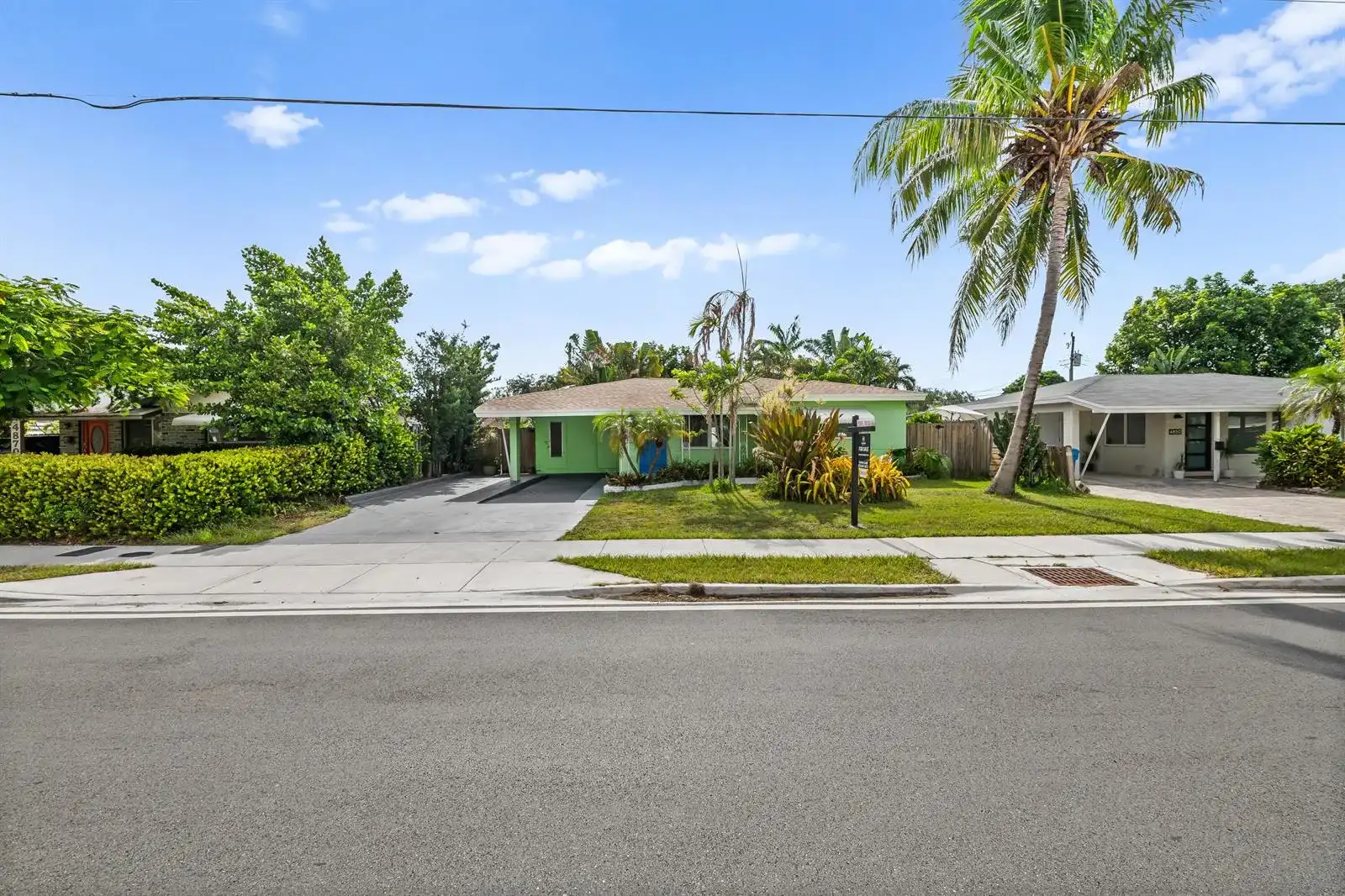 400 NW 52ND Court, Oakland Park FL 33309