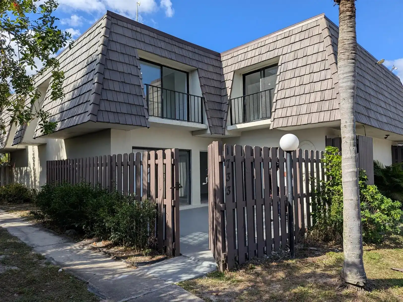 1733 N Congress Avenue, West Palm Beach FL 33401