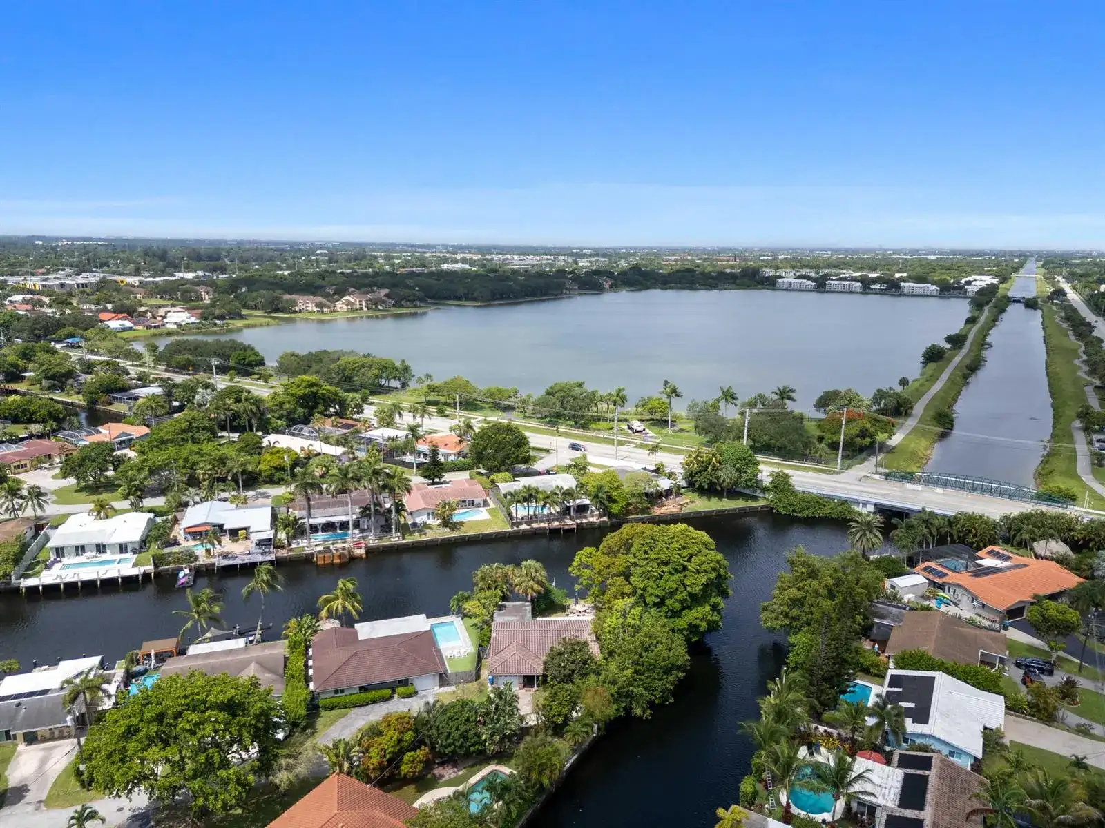 2060 NW 37th Street, Oakland Park FL 33309 photo 3