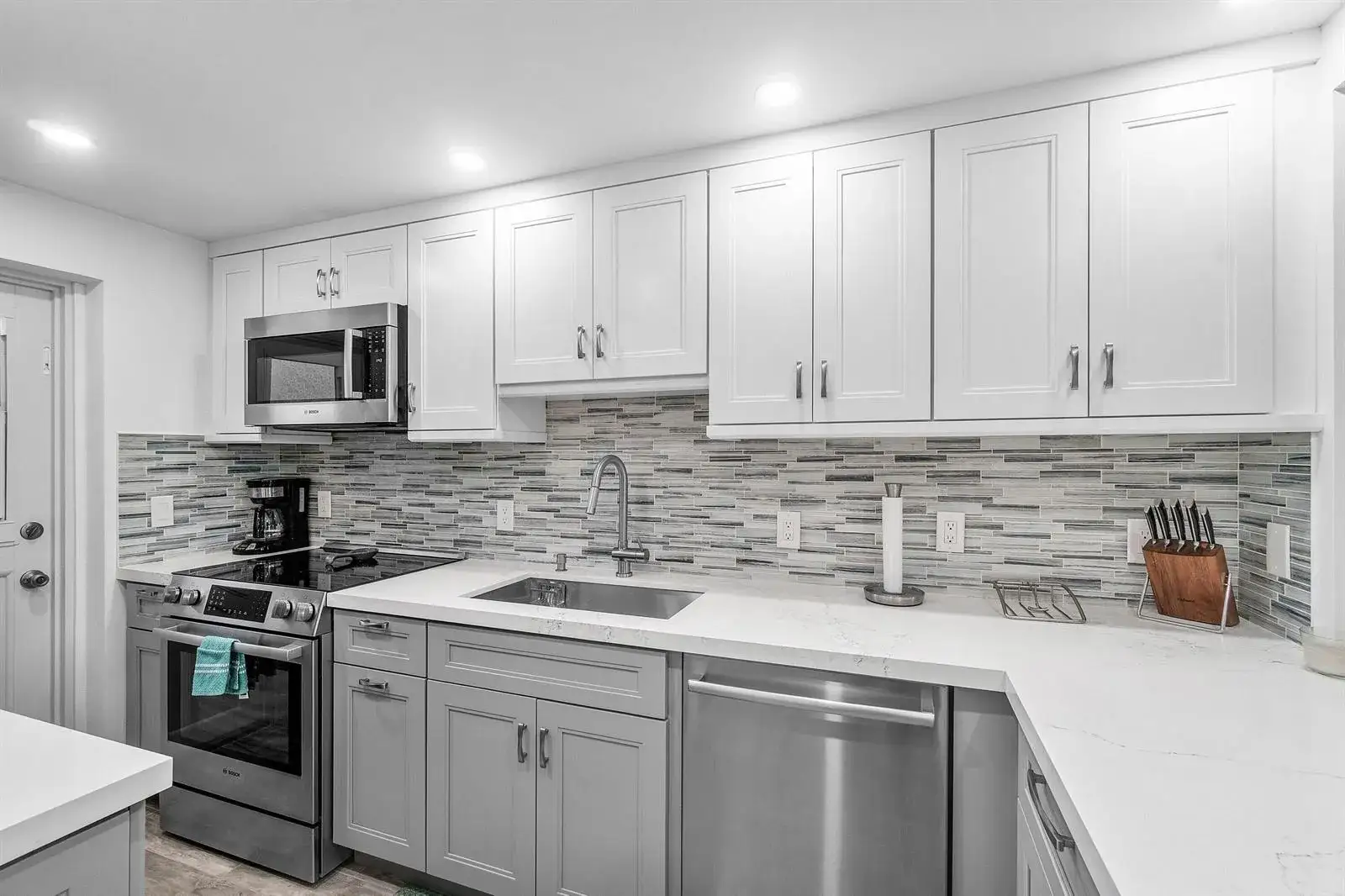4502 N FEDERAL Highway # 167H, Lighthouse Point FL 33064