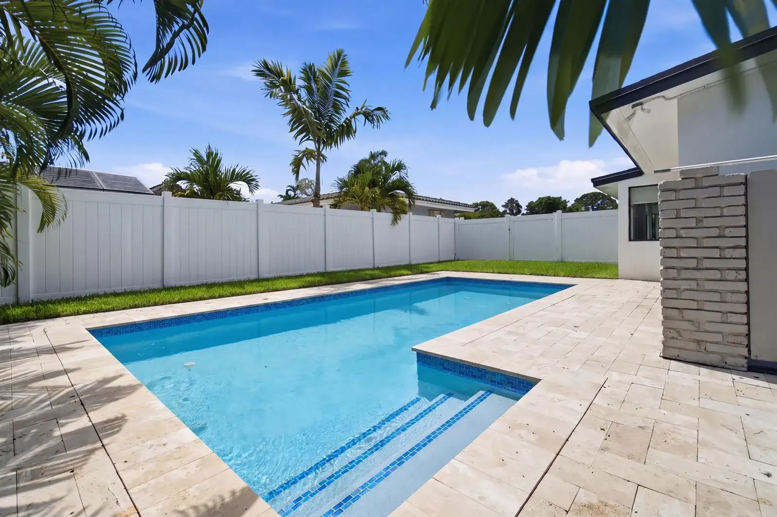 1333 SE 8TH Street, Deerfield Beach FL 33441 photo 2