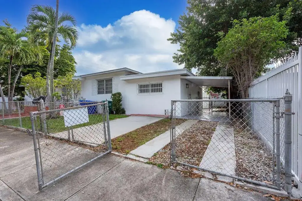 321 NW 21st Avenue # H, Miami FL 33125 photo 2