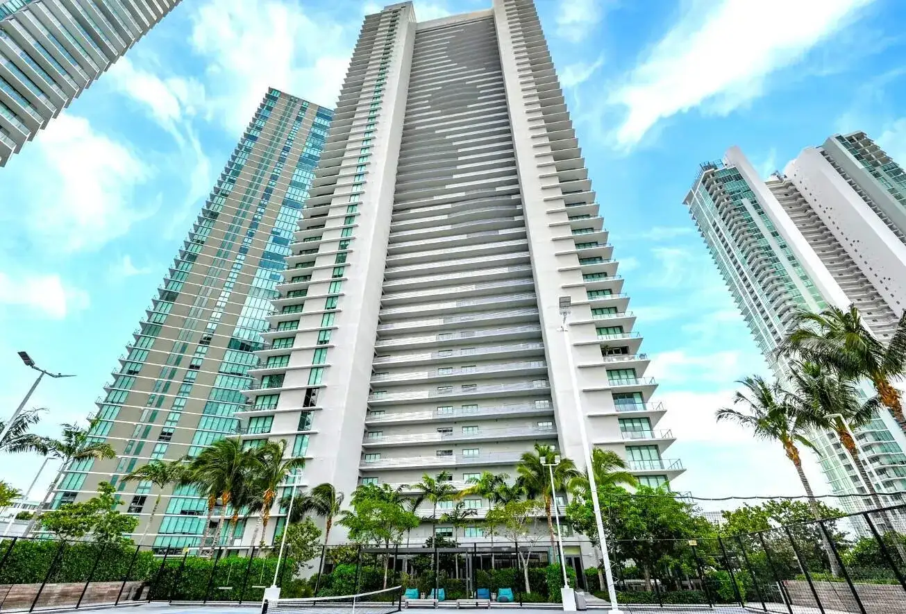 480 NE 31st Street # 906, Miami FL 33137 photo 3