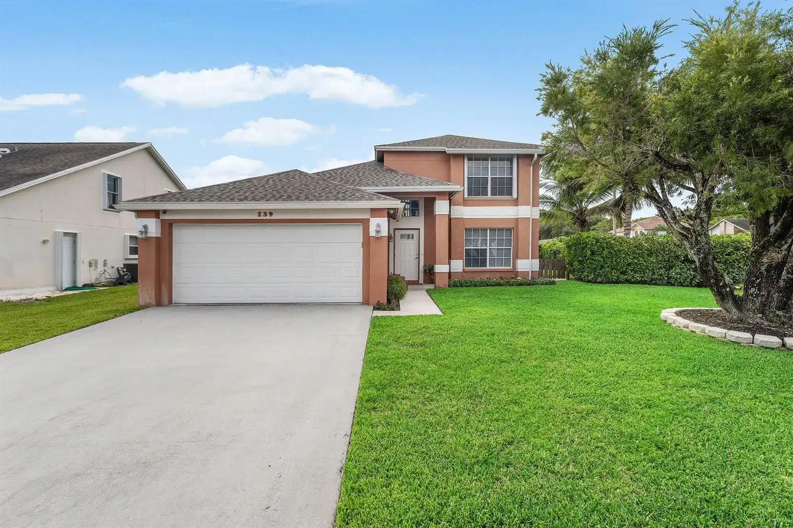 139 ROYAL PINE Circle S, Royal Palm Beach FL 33411