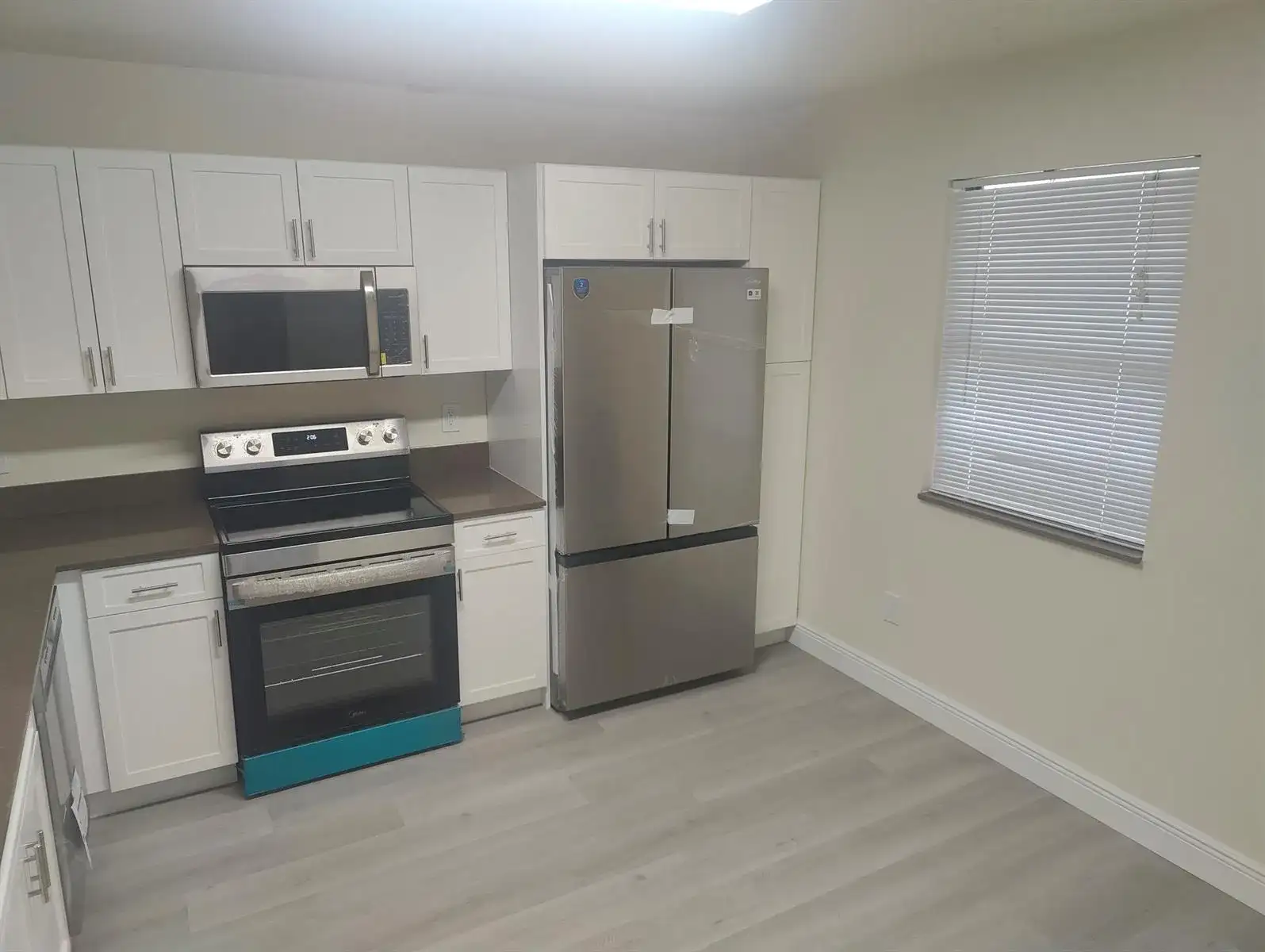 302 Lakeview Drive E # 302, Royal Palm Beach FL 33411 photo 2