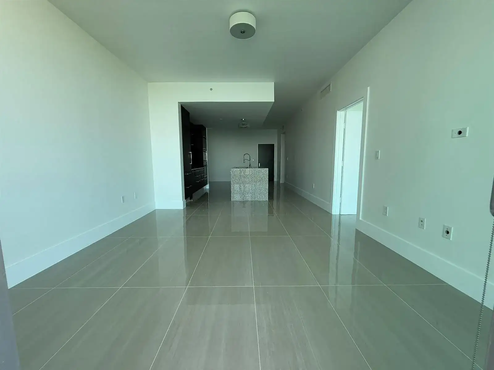 900 Biscayne Boulevard # 2807, Miami FL 33132 photo 2
