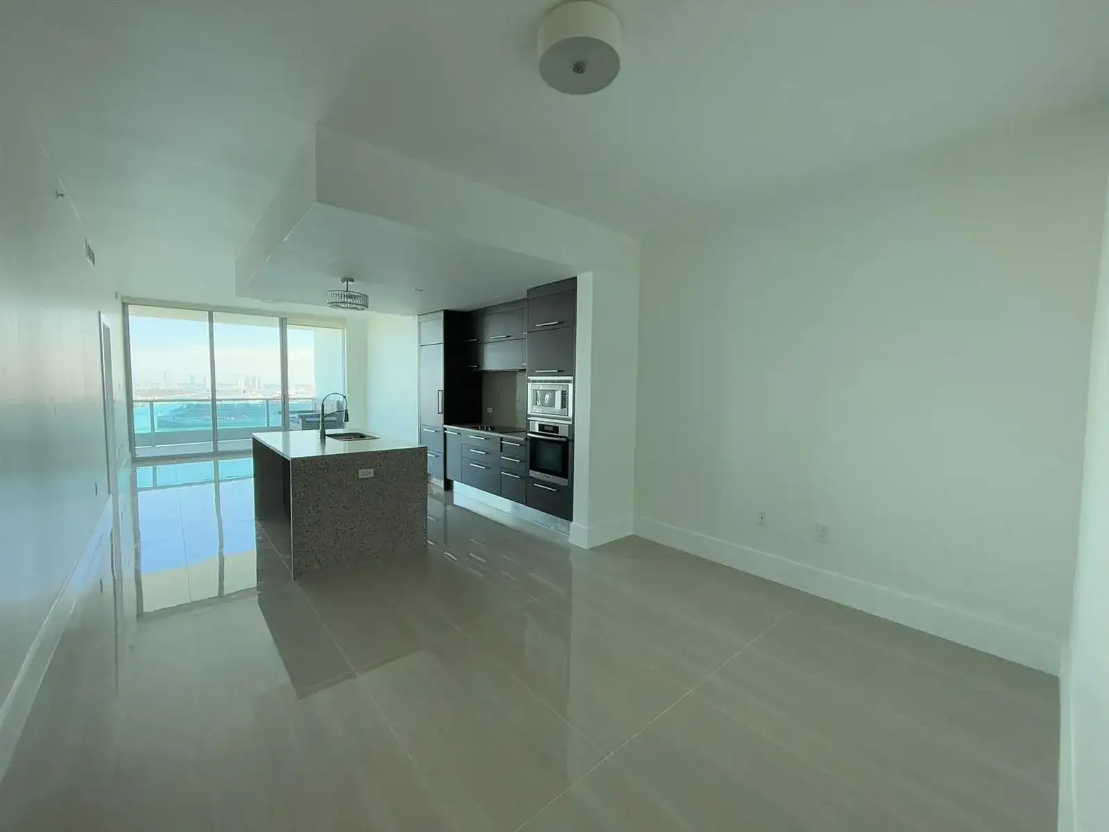 900 Biscayne Boulevard # 2807, Miami FL 33132 photo 3