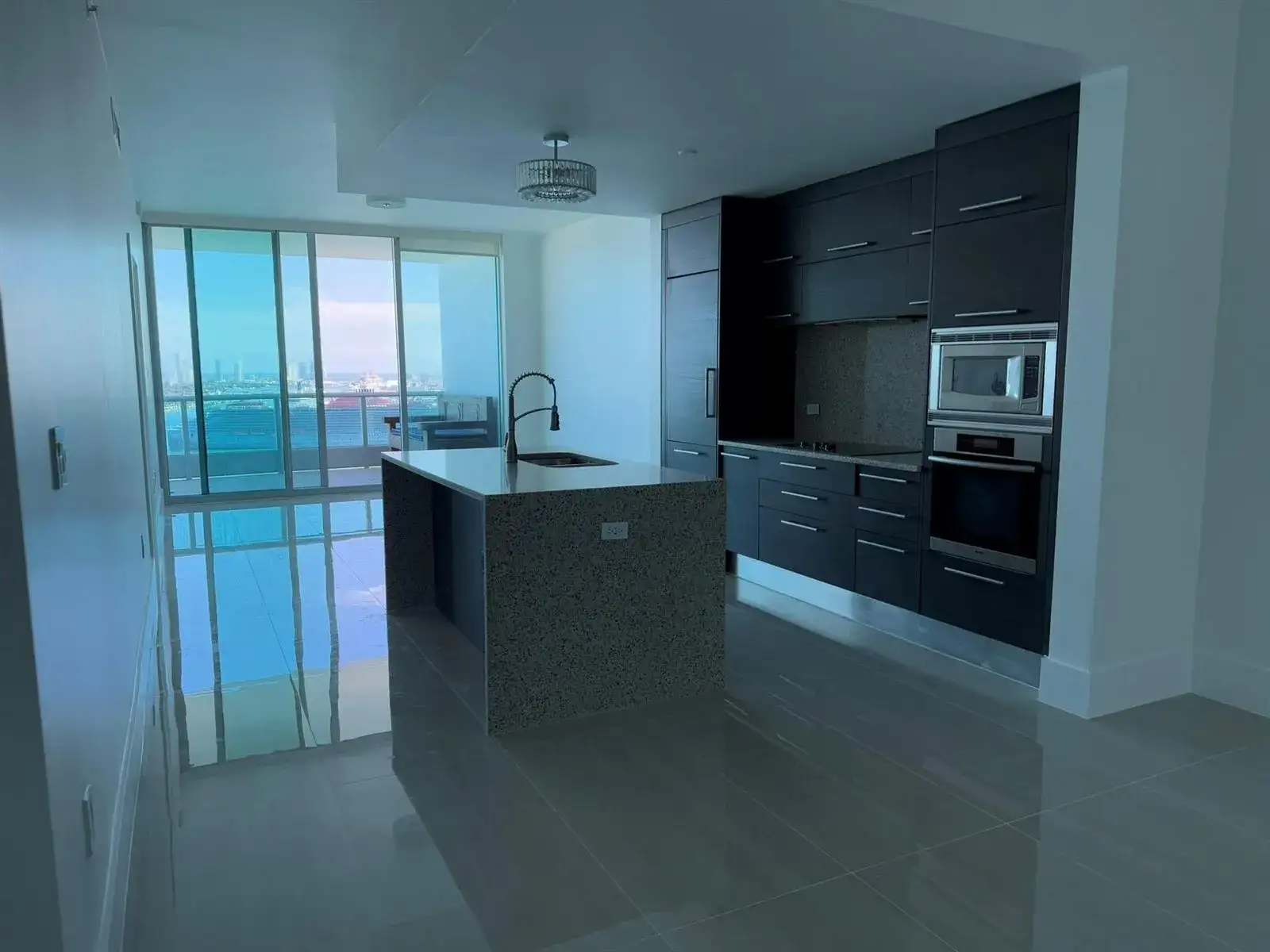 900 Biscayne Boulevard # 2807, Miami FL 33132 photo 4