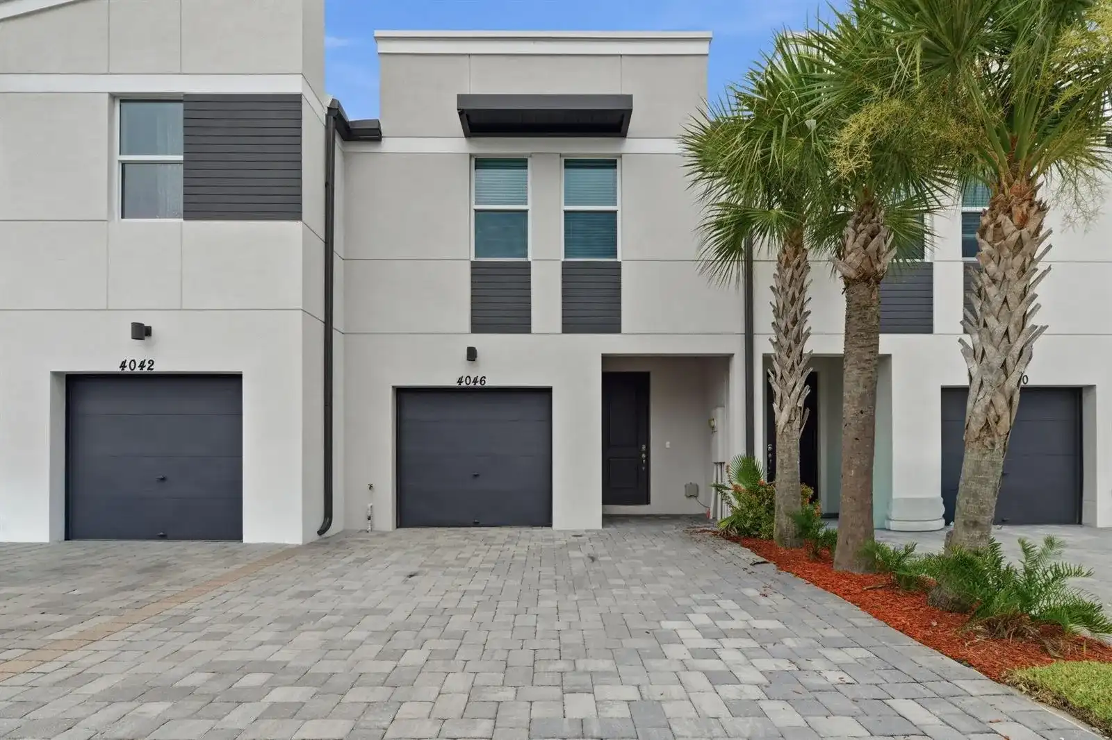 4046 HOT SPRINGS Avenue, Palm Springs FL 33461