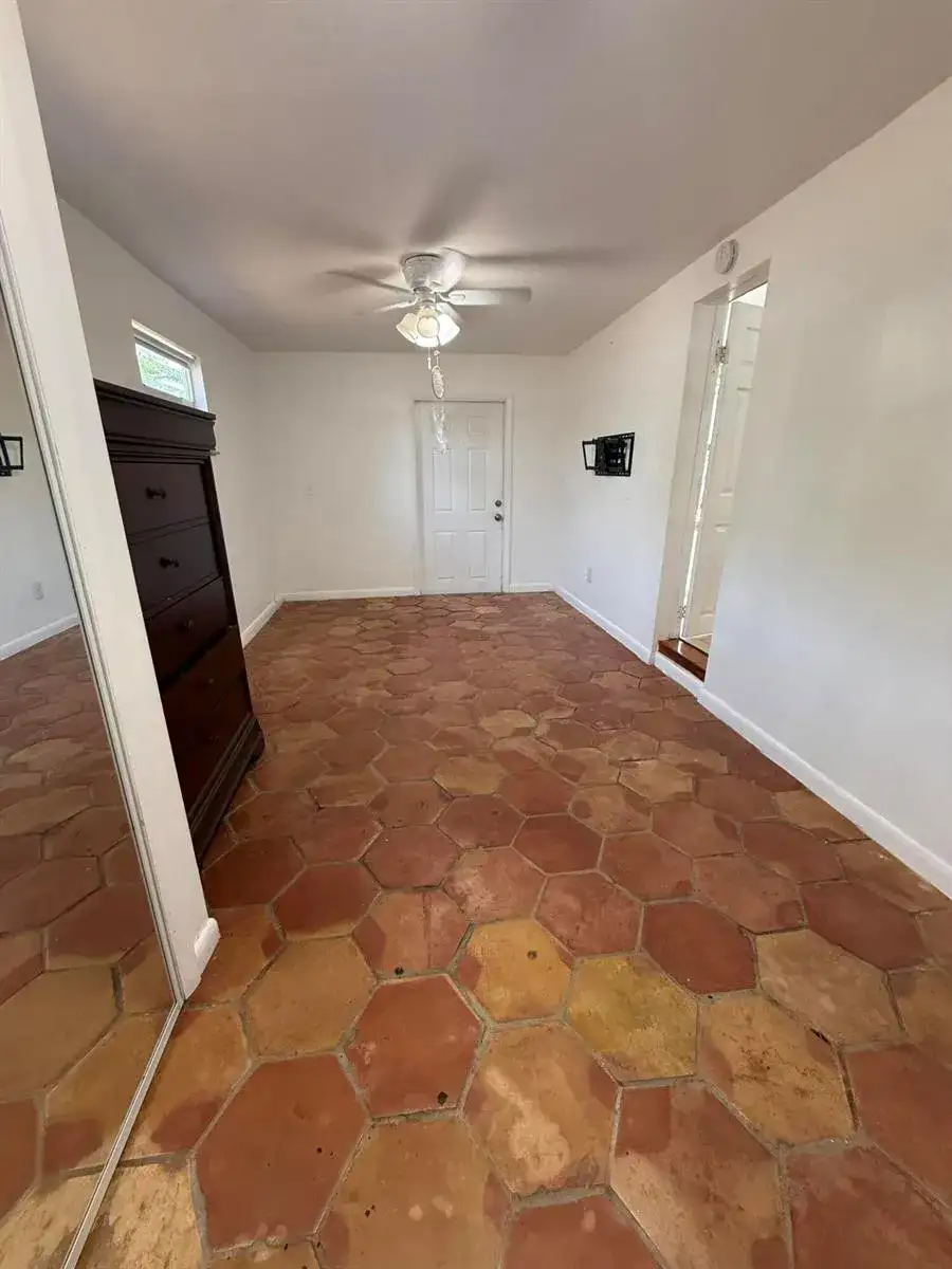 51 SW 13TH Street, Dania Beach FL 33004 photo 3