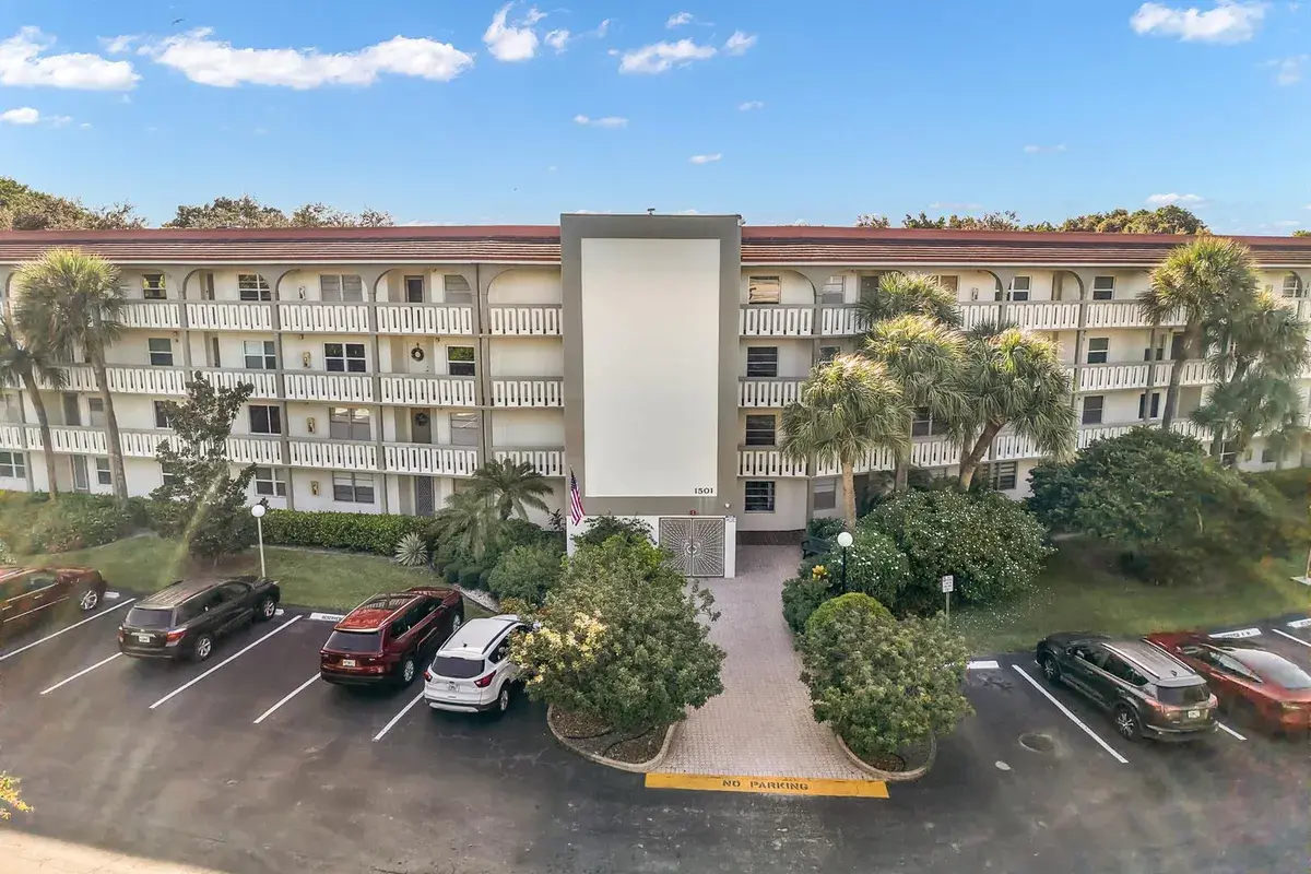 1501 Cayman Way # 1, Coconut Creek FL 33066