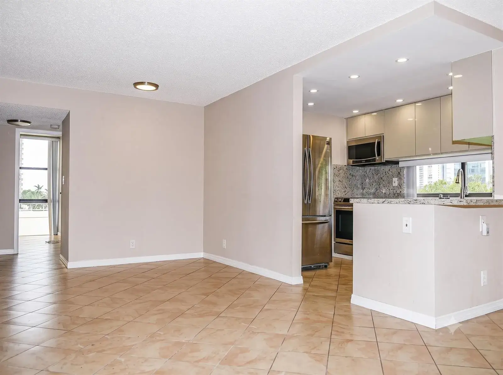 17021 N Bay Road # 529, Sunny Isles Beach FL 33160