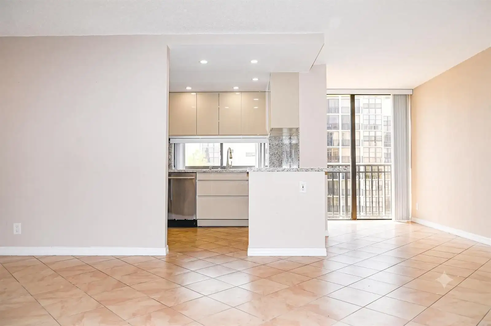 17021 N Bay Road # 529, Sunny Isles Beach FL 33160 photo 4