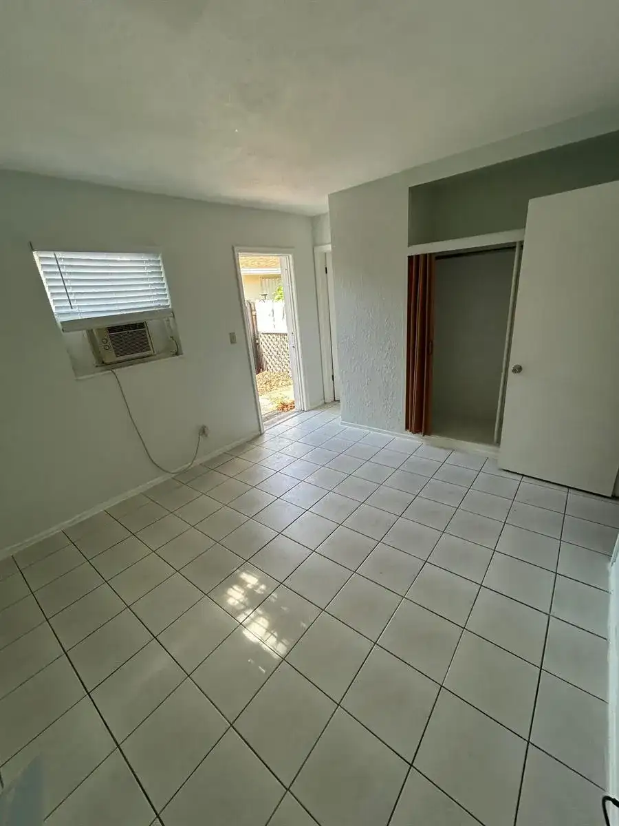 5881 NE 18th Avenue # 2, Fort Lauderdale FL 33334 photo 4