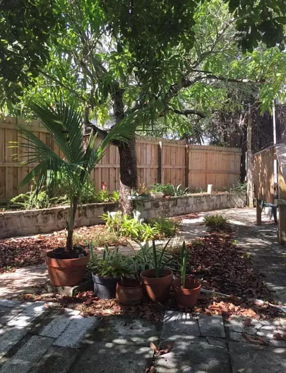 2866 Plumosa Lane, West Palm Beach FL 33403