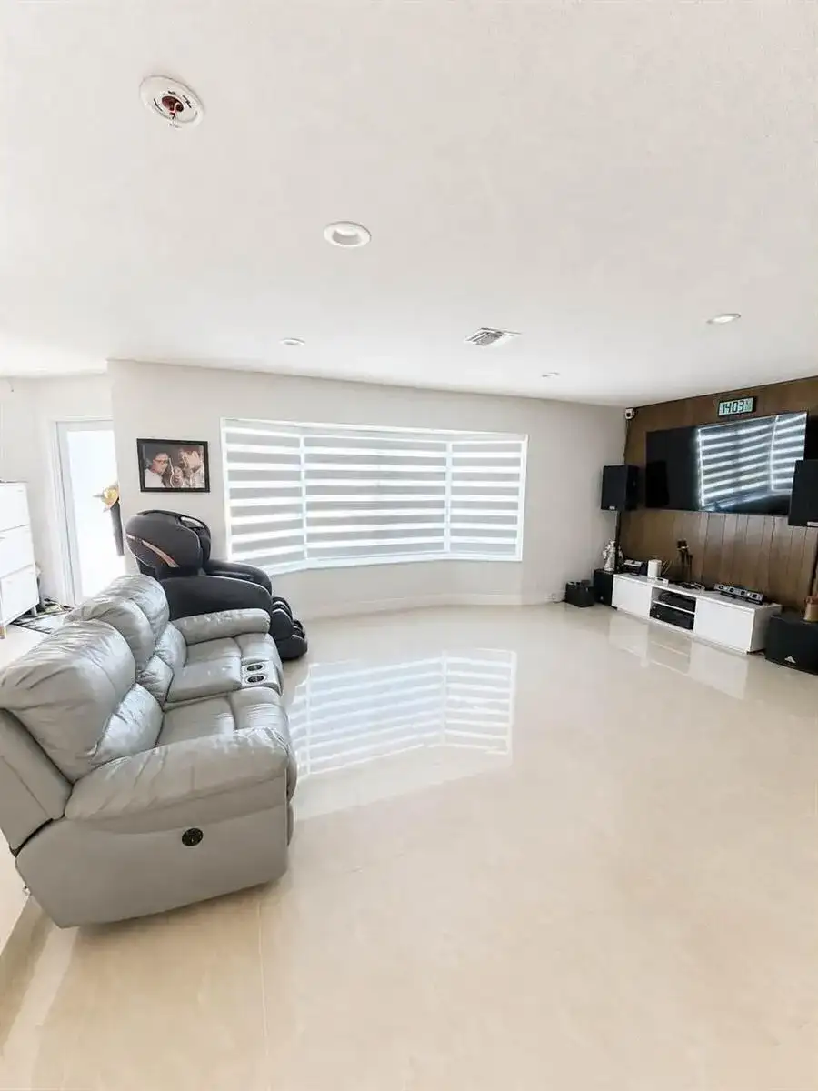 4291 NW 42nd Street, Lauderdale Lakes FL 33319 photo 4