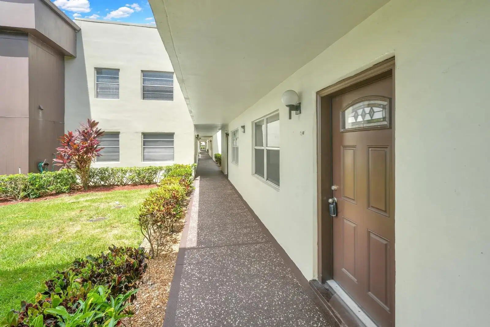 742 Normandy P, Delray Beach FL 33484 photo 3