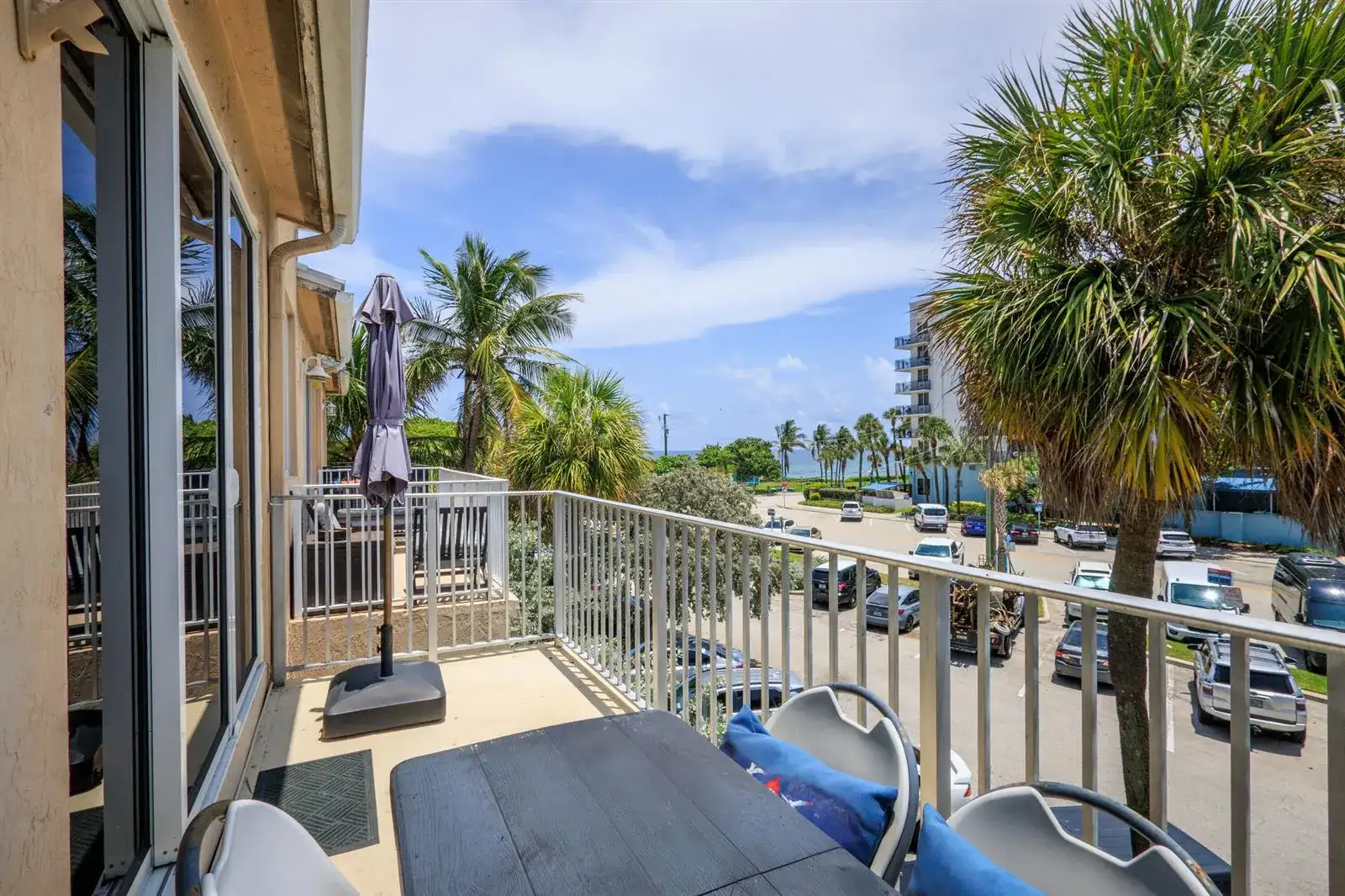 836 SE 20TH Avenue SE, Deerfield Beach FL 33441 photo 3