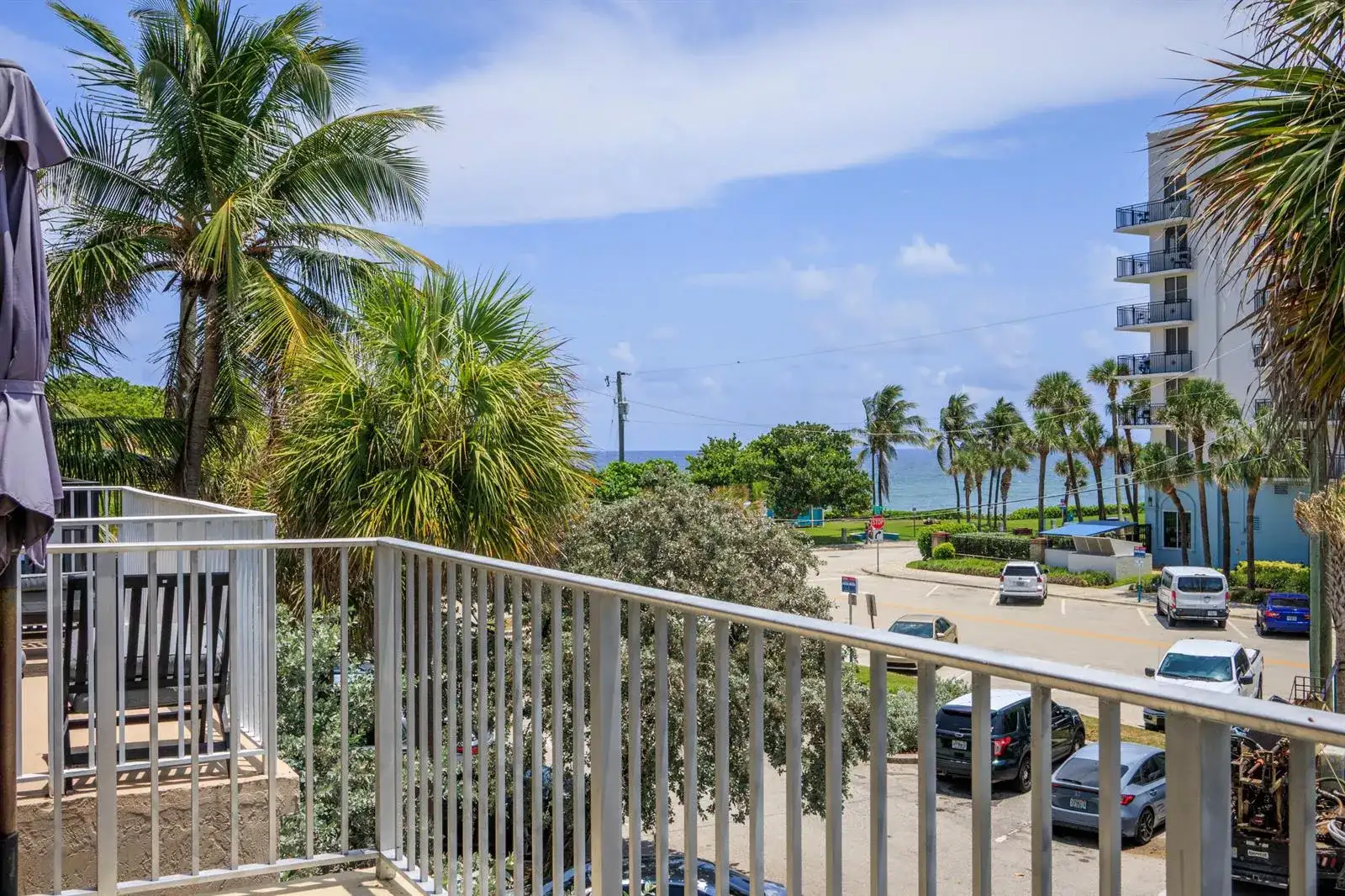 836 SE 20TH Avenue SE, Deerfield Beach FL 33441 photo 4