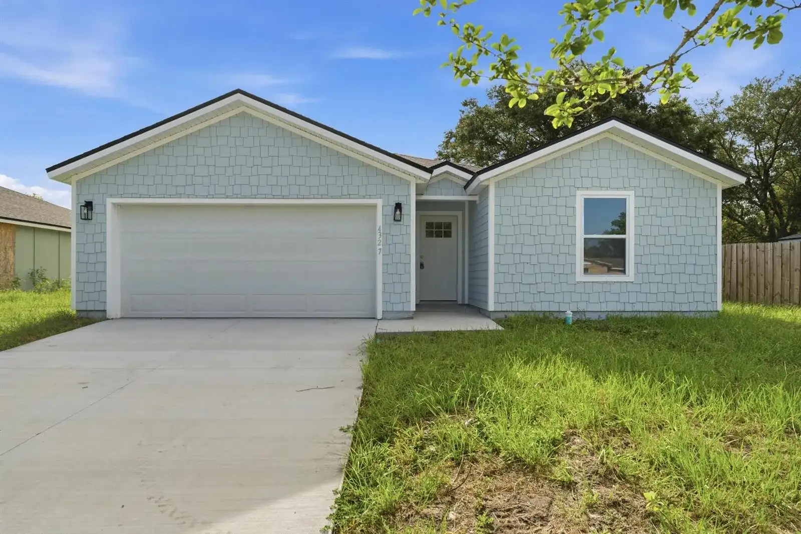 4327 Bessie Circle E, Jacksonville FL 32209