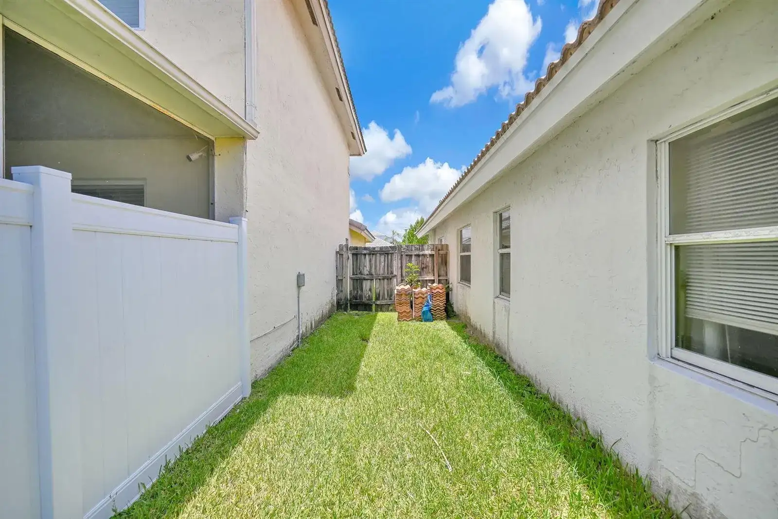 2656 NW 68TH Avenue, Margate FL 33063 photo 5