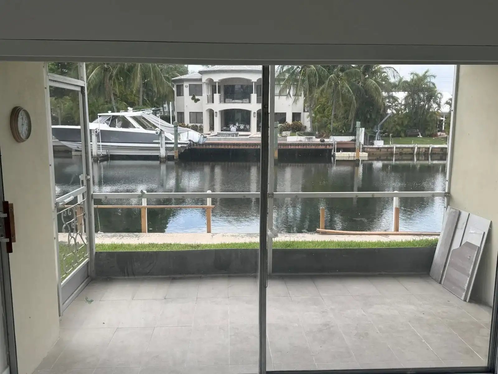 460 Paradise Isle Boulevard # 101, Hallandale Beach FL 33009