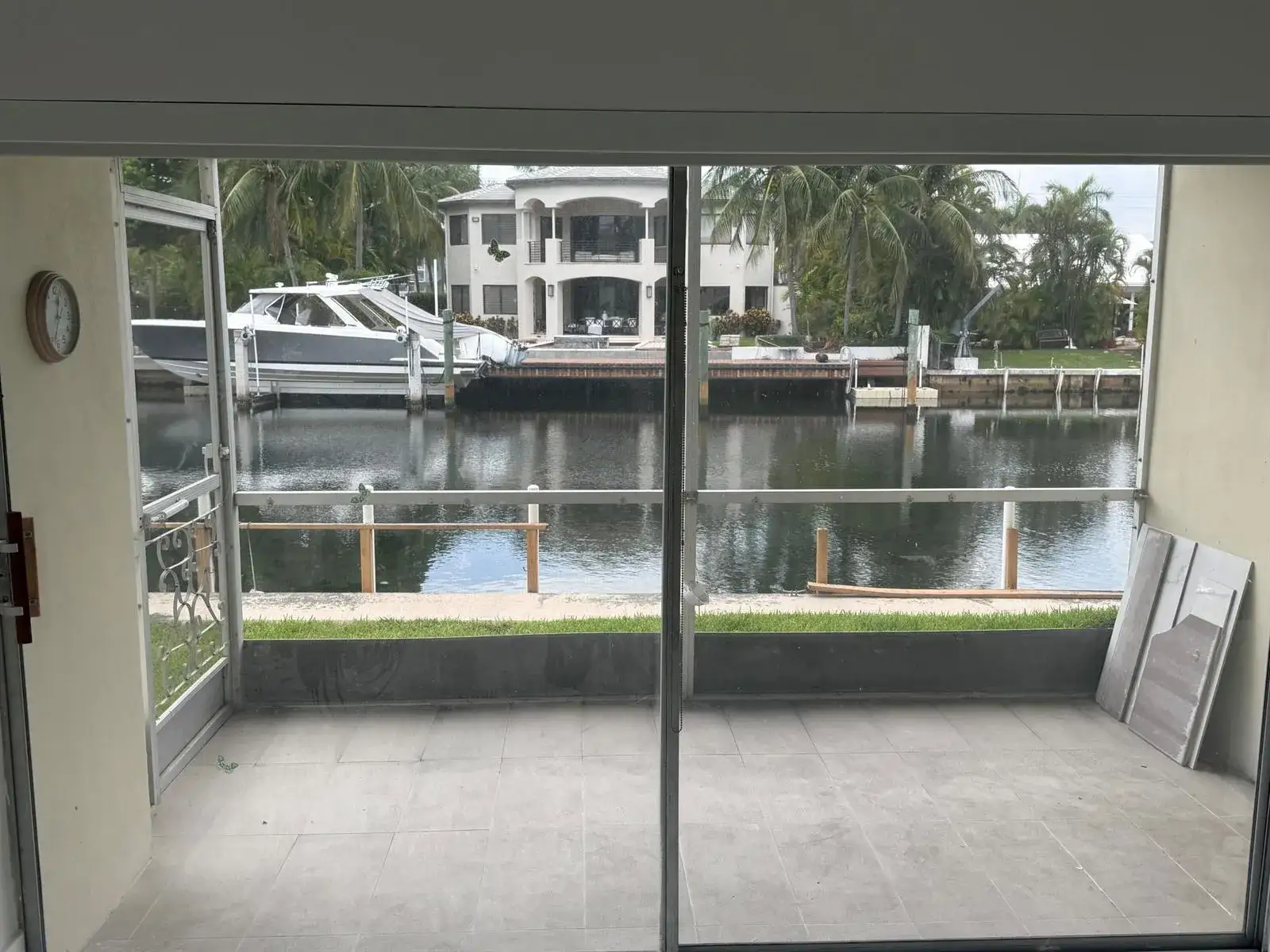 460 Paradise Isle Boulevard # 101, Hallandale Beach FL 33009