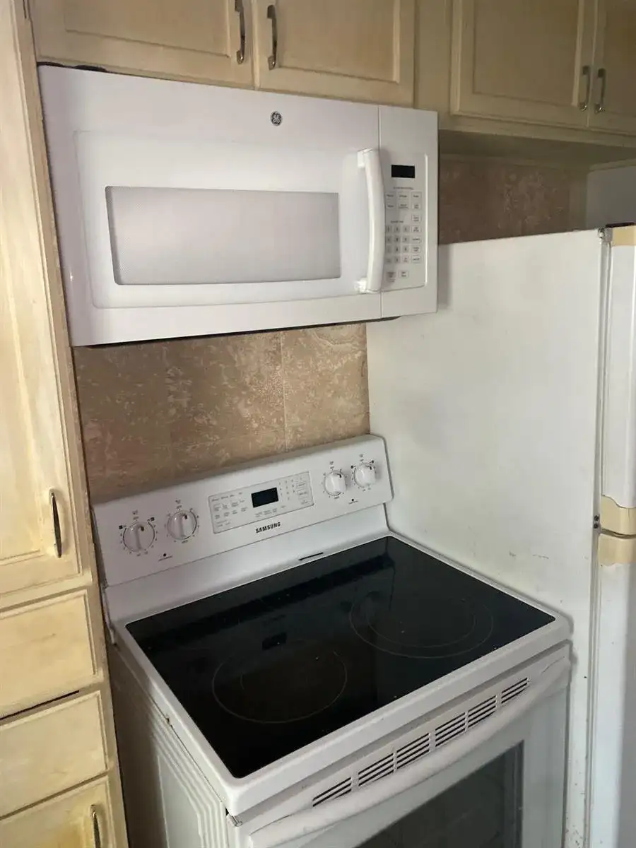 1150 E SAMPLE Road # 207, Pompano Beach FL 33064 photo 4