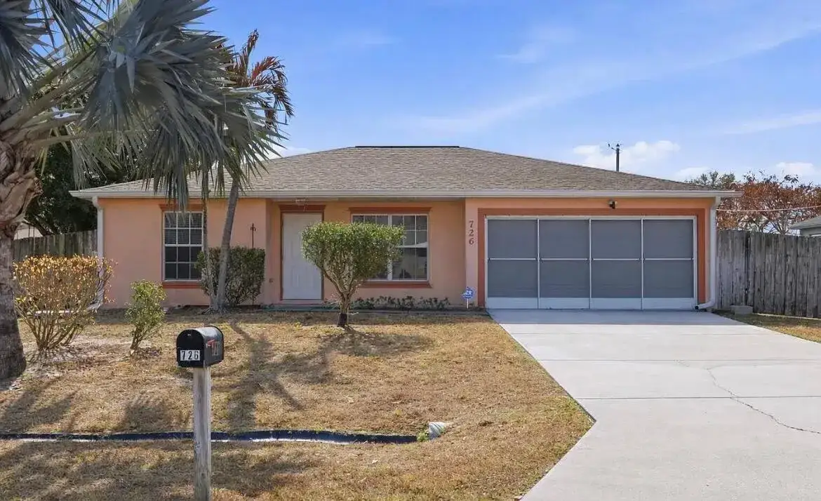 726 SW BOND Road, Port St. Lucie FL 34953