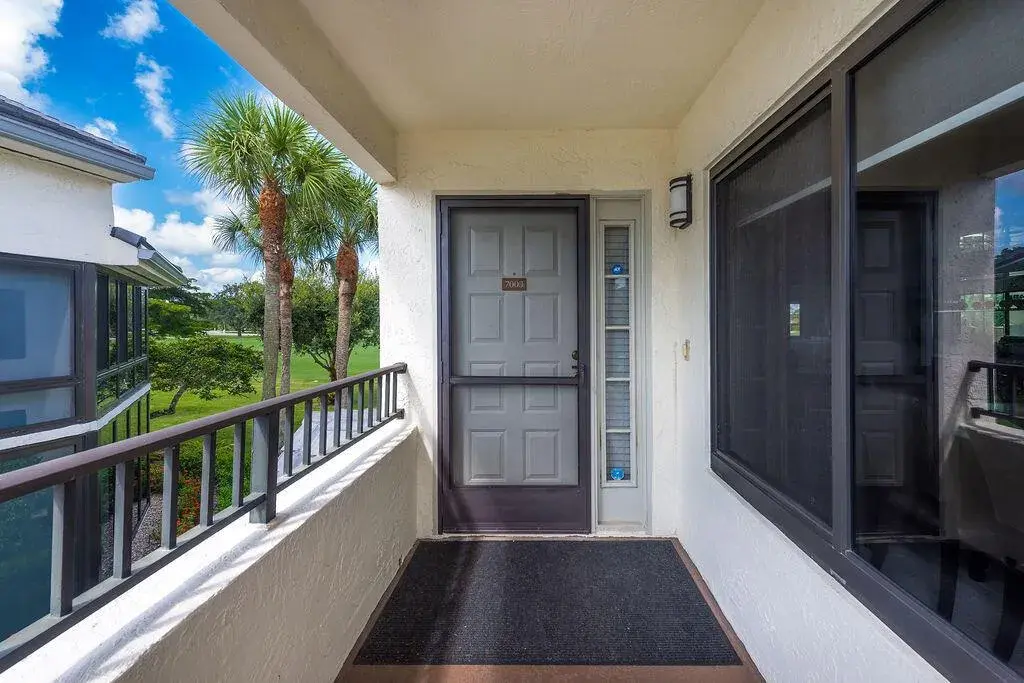 15941 LOCH KATRINE Trail # 7003, Delray Beach FL 33446