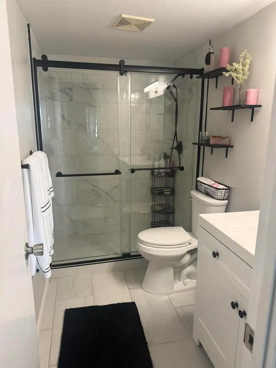 112 Lake Constance Drive, West Palm Beach FL 33411 photo 4