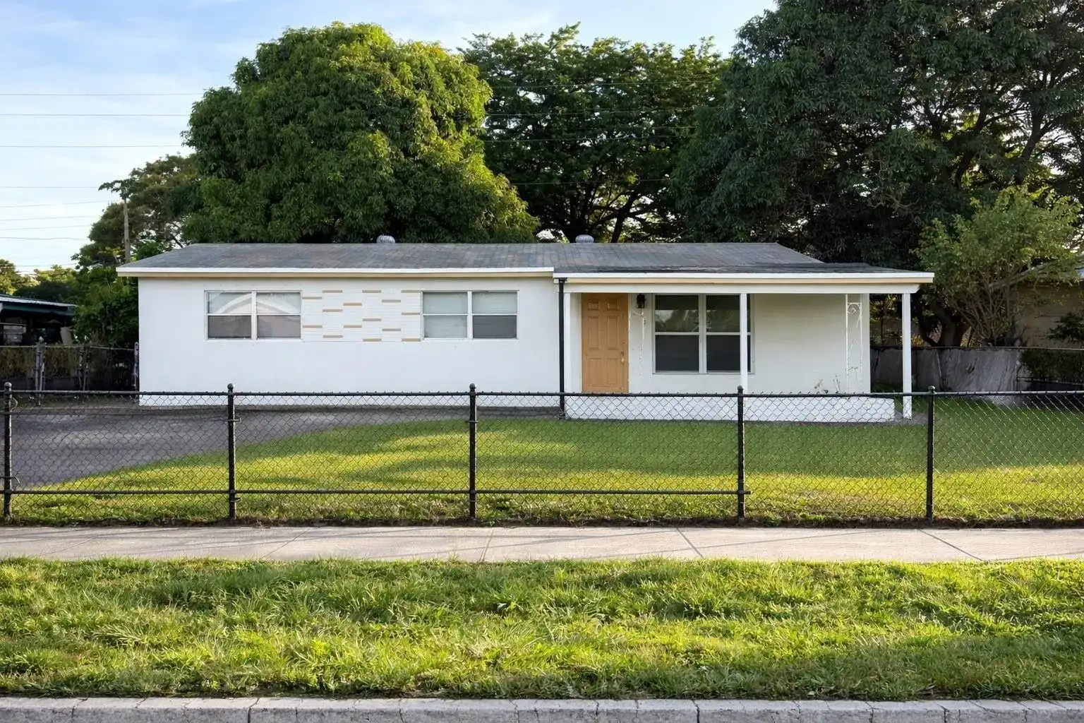2950 NW 20th Street, Fort Lauderdale FL 33311