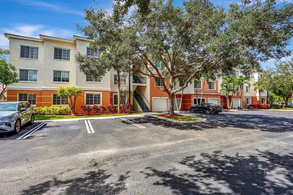 7101 MYRTLEWOOD Circle W, Palm Beach Gardens FL 33418