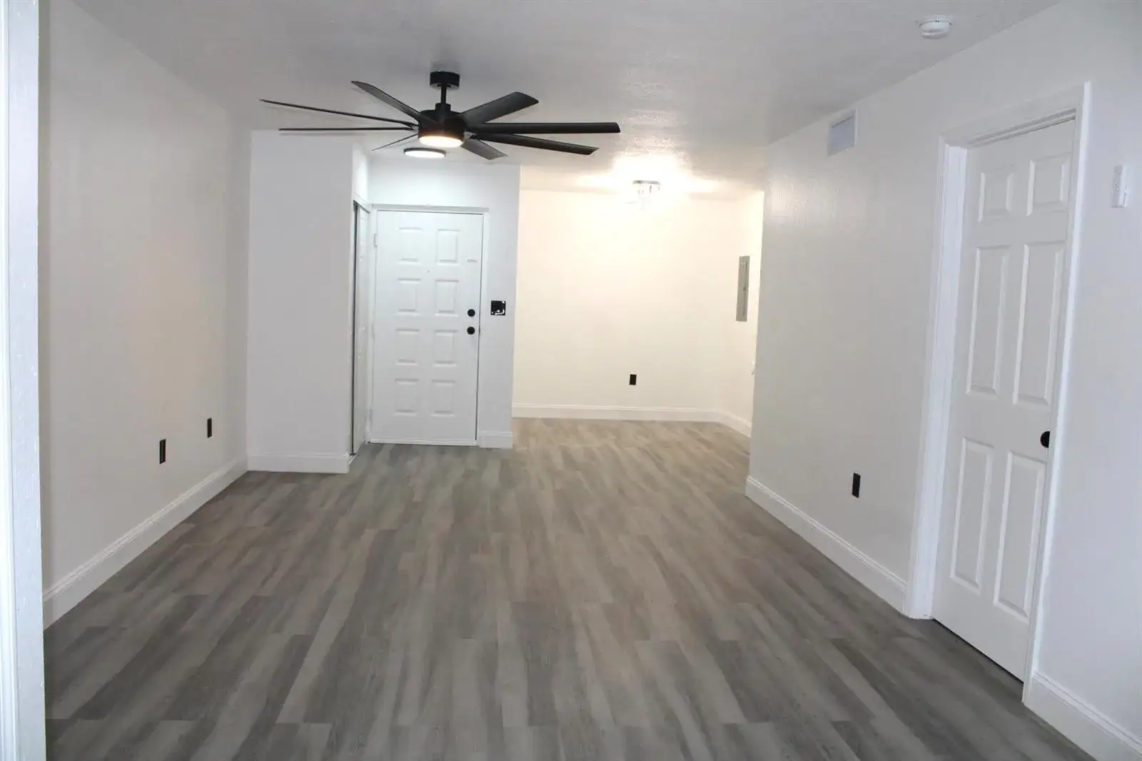 2820 N Oakland Forest Drive N # 106, Oakland Park FL 33309