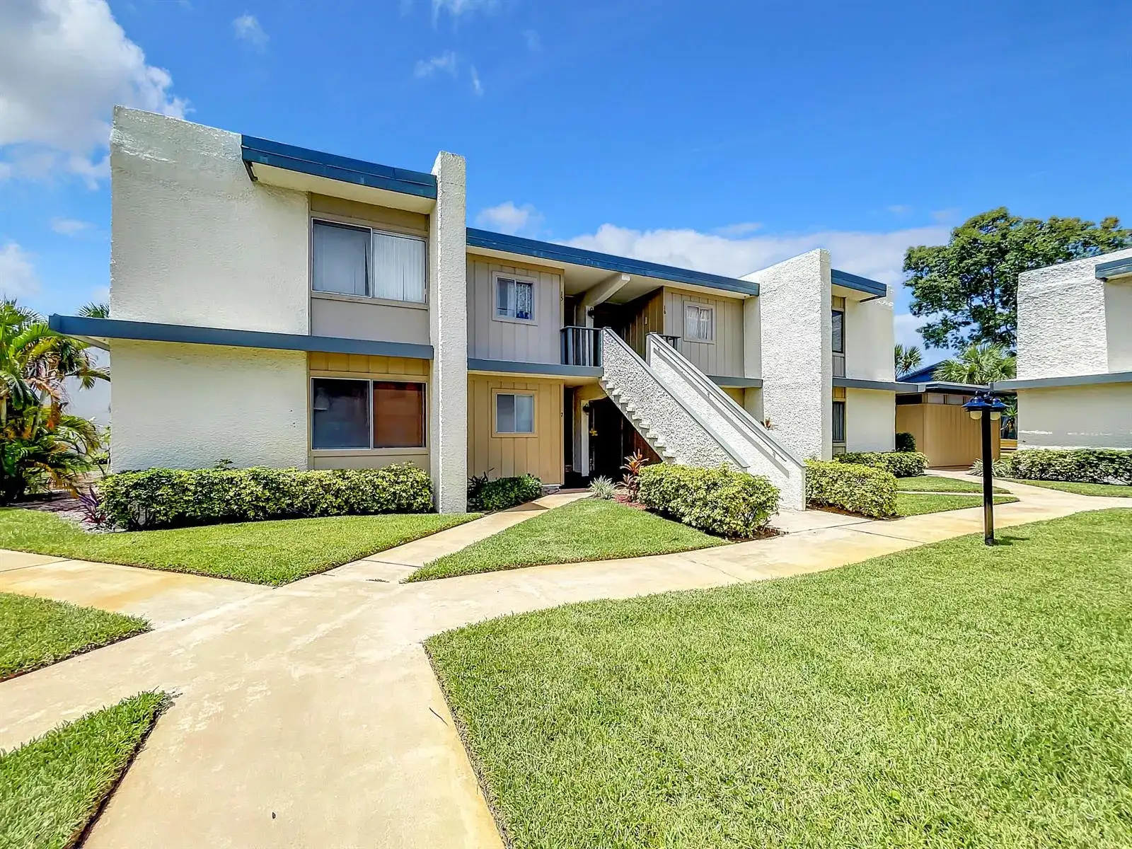 1551 NE 13th Terrace # A16, Jensen Beach FL 34957 photo 2