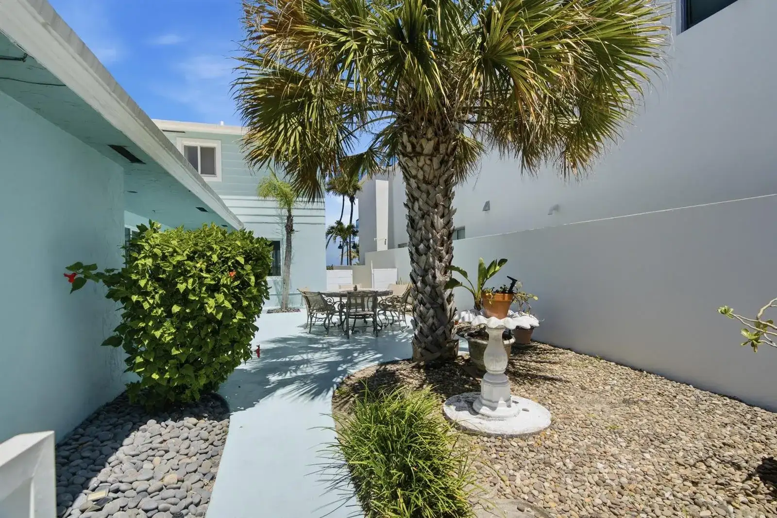 1735 N FORT LAUDERDALE BEACH Boulevard, Fort Lauderdale FL 33305 photo 3